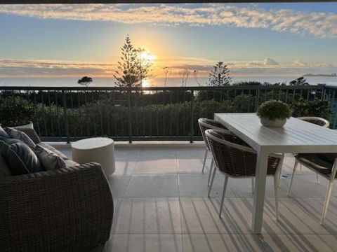 Panoramic Ocean View 2 Bed 2 Bath - Accommodation Gold Coast 0