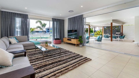 Paradise On The Promontory - Accommodation Gold Coast 2
