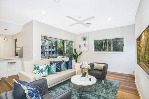 Park Avenue Townhouse Retreat Brisbane Sleeps 10 - Gold Coast 4U 3