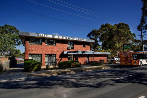 Parkside Inn Motel - Accommodation Gold Coast 0