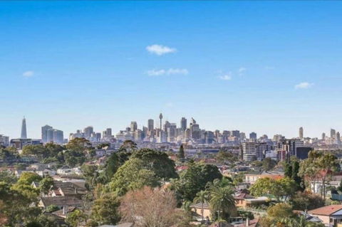 Penthouse In Rockdale CBD - 1 Gold Coast 1