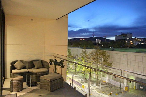 Perfectly Located Modern Apartment - Canberra CBD - Accommodation Gold Coast 0