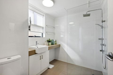 Perth City Corporate 1BRD - Accommodation Gold Coast 3