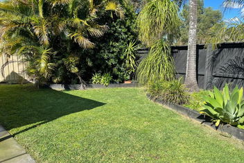 Pets Welcome Central And Convenient with 1 Gold Coast