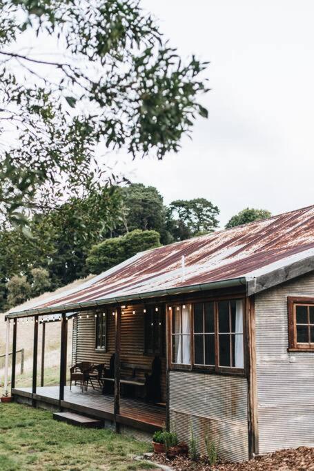 Pickers Hut - A Country Style Featured Dream Stay - Accommodation Gold Coast 0