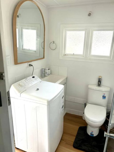 Pine Cottage - Accommodation Gold Coast 2