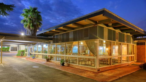 Plainsman Motel - 1 Gold Coast 3