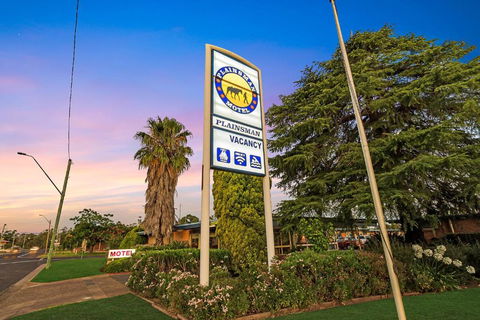 Plainsman Motel - 1 Gold Coast 0