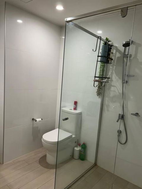 Plush Apartment On Mort - Accommodation Gold Coast 1
