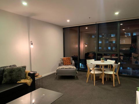 Plush @ Benjamin Way Belconnen - Gold Coast 4U 2