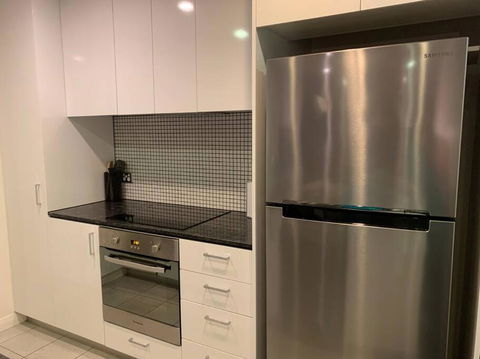 Plush @ Benjamin Way Belconnen - Gold Coast 4U 3