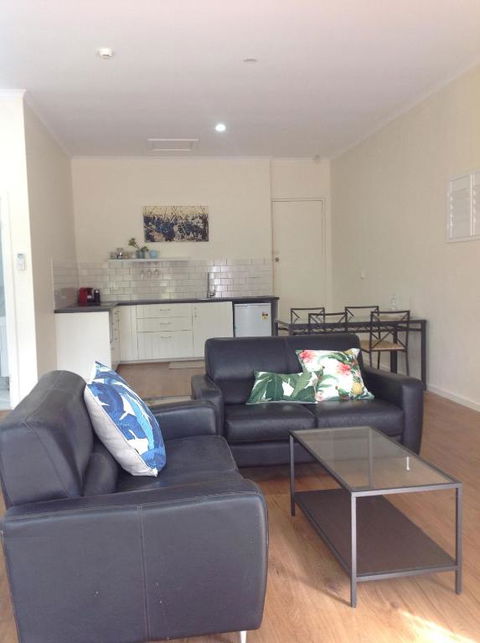 Port Elliot Rural Retreat - Accommodation Gold Coast 3