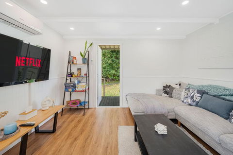 Pet Friendly Cozy Cabin - 1 Gold Coast 1