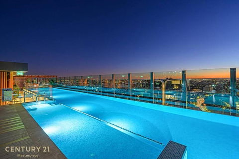 Premium 3Bed Luxury With Infinity Pool & Gym - Accommodation Gold Coast 1