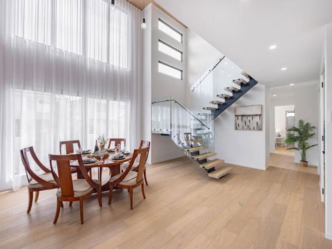 Prestige And Elegance 5BR House W Pool Rochedale - Accommodation Gold Coast 1