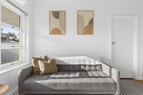 Prickly Pear Stays In Plympton - Gold Coast 4U 3