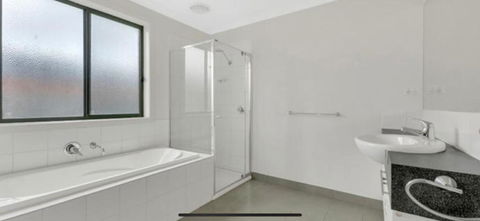 Prime Home Room No1 - Accommodation Gold Coast 2
