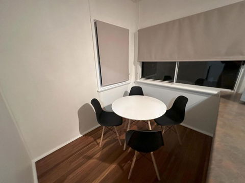 Private 1 Bedroom Apartment With Fenced Yard - Accommodation Gold Coast 1