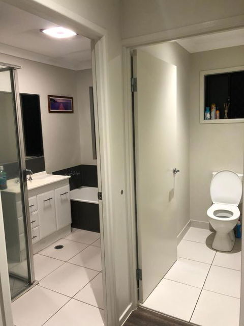 Private Bedroom Getaway - Accommodation Gold Coast 3