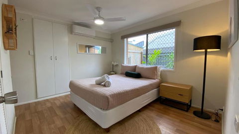 Private Guesthouse - Pet Friendly - Walk To Beach - Gold Coast 4U 0