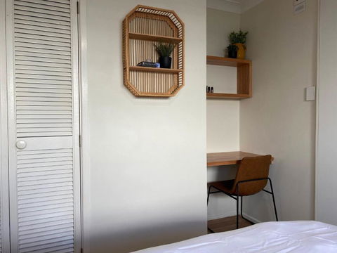 Private Guesthouse - Pet Friendly - Walk To Beach - Gold Coast 4U 3