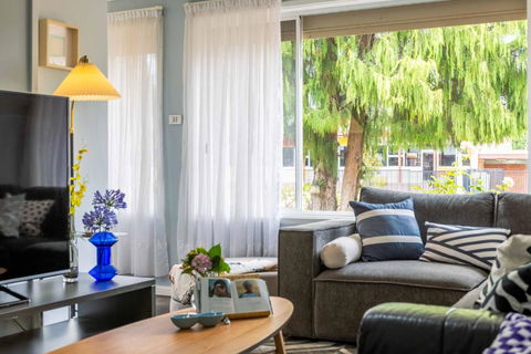 Private Pool Retreat In Watson - Accommodation Gold Coast 1