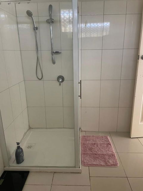 Private Room Near Melbourne Airport - Accommodation Gold Coast 3