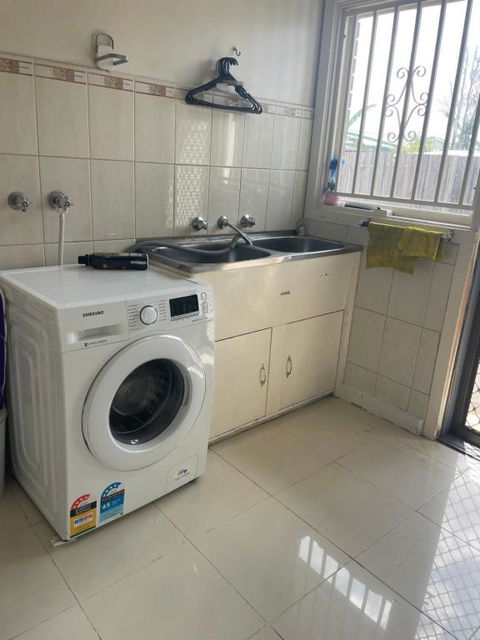 Private Room Near Melbourne Airport - Accommodation Gold Coast 1
