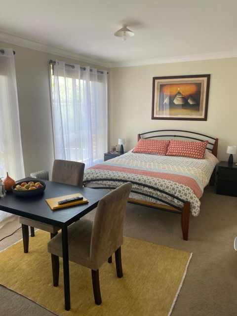 Private Room With Ensuite And Parking Close To Wollongong CBD - Gold Coast 4U 0