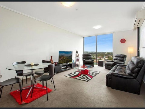 Private Room With Shared Washroom Only In 3bhk Apartment - Accommodation Gold Coast 3