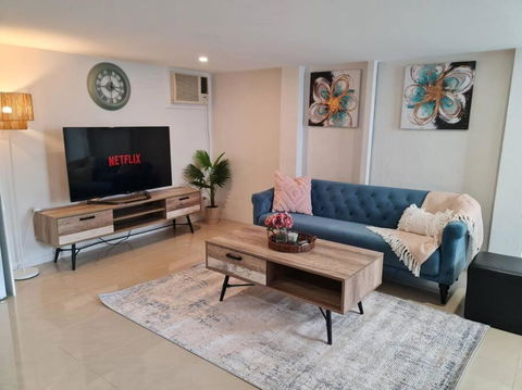 Private & Cosy Two Storey Guest House - Gold Coast 4U 0