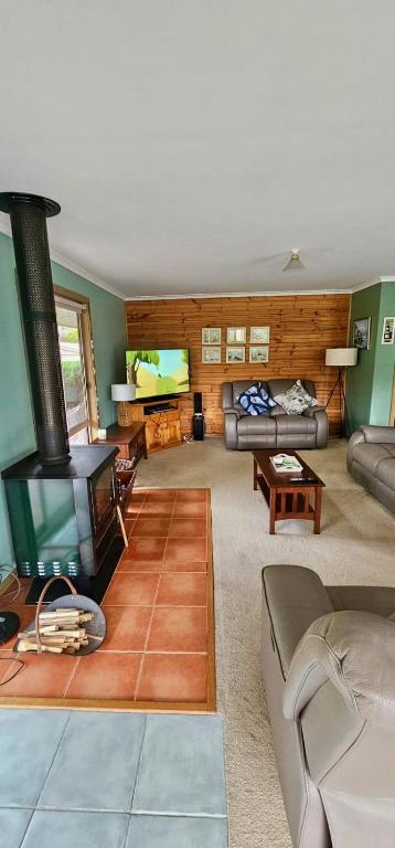 Prom Coast - Beach Abode - Sandy Point - Gold Coast 4U 3