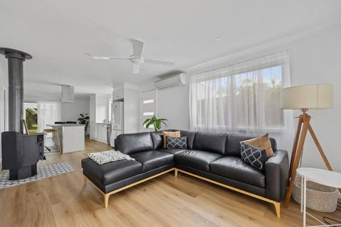 Prom Coast - Seabreeze - 1 Gold Coast 0