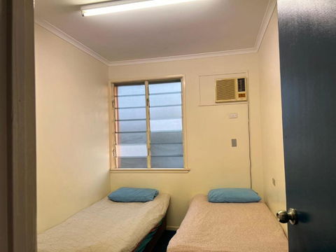 Q Lux Inn Emerald - Accommodation Gold Coast 1