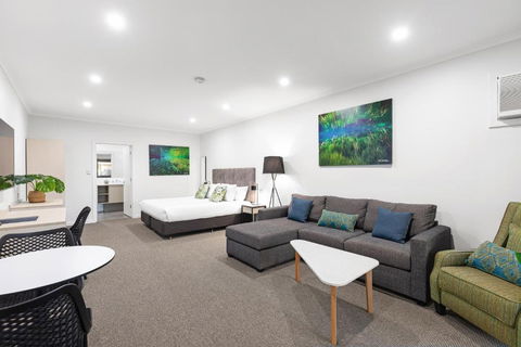 Presidential Motel - Accommodation Gold Coast 0