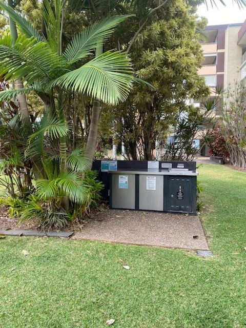 Quiet 1 Bedroom Apartment W Pool And, Walk To QUT - Gold Coast 4U 2