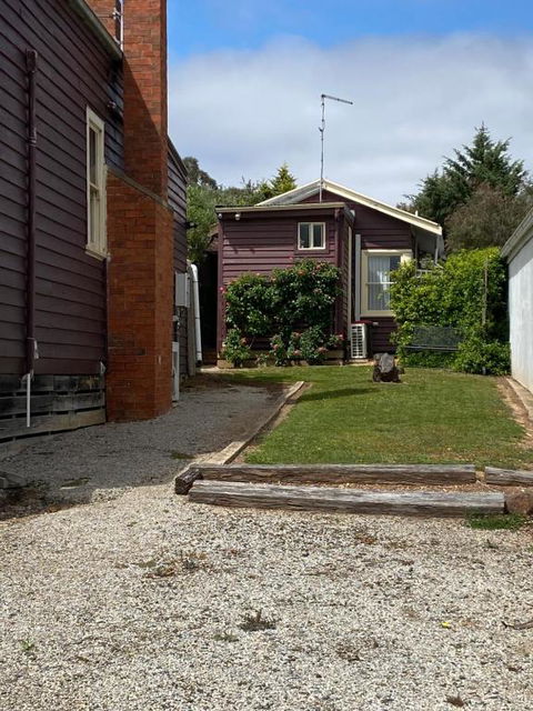 R&R Blue Diamond Luxury Studio Maryborough, Vic - Accommodation Gold Coast 2