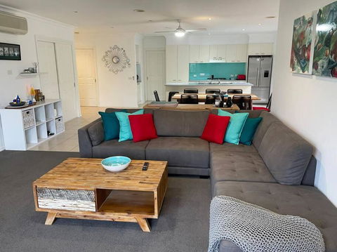 R&R By The Bay In Prime Location - Accommodation Gold Coast 1