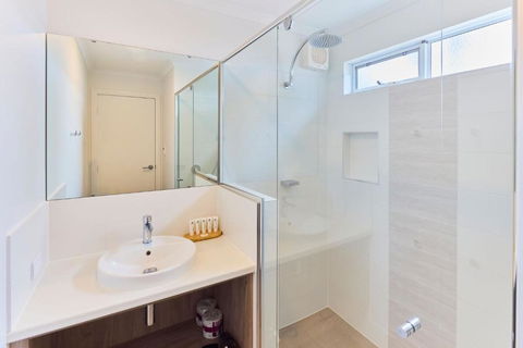 RAC Esperance Holiday Park - Gold Coast 4U 3