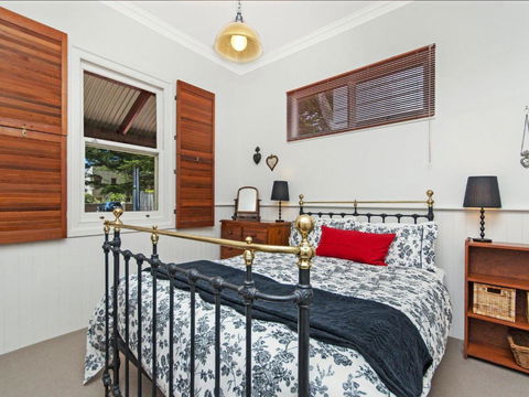 Railway Cottage - Accommodation Gold Coast 0