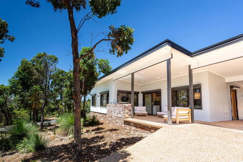 Rambles Landing - Get Lost Amongst The Trees - NEW - Gold Coast 4U 3