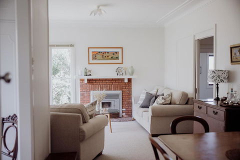 Ravenswood Farmhouse - Accommodation Gold Coast 1