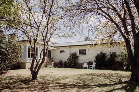 Ravenswood Farmhouse - Accommodation Gold Coast 0
