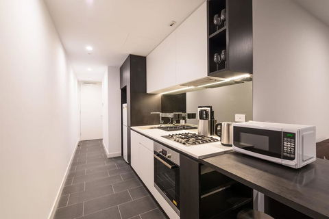 Astrina Box Hill 2 Bed Apartment - Gold Coast 4U 2