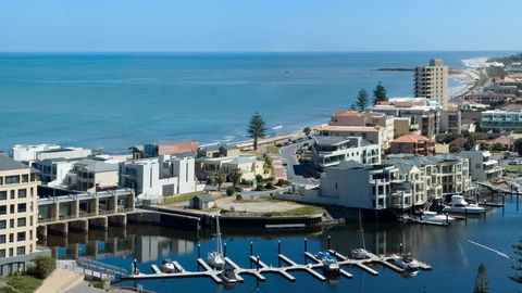 Atlantic Tower Motor Inn - Accommodation Gold Coast 2