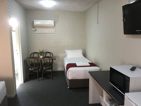 Atlas Motel - Gold Coast 4U 3