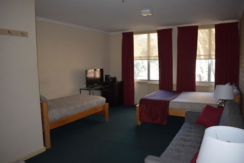 Attunga Alpine Lodge & Apartments - Gold Coast 4U 2