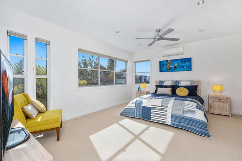 Augusta House - Accommodation Gold Coast 2