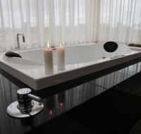 Aurora Cottages Bush Retreat - Gold Coast 4U