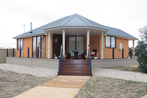 Aurora Cottages Bush Retreat - Accommodation Gold Coast 2